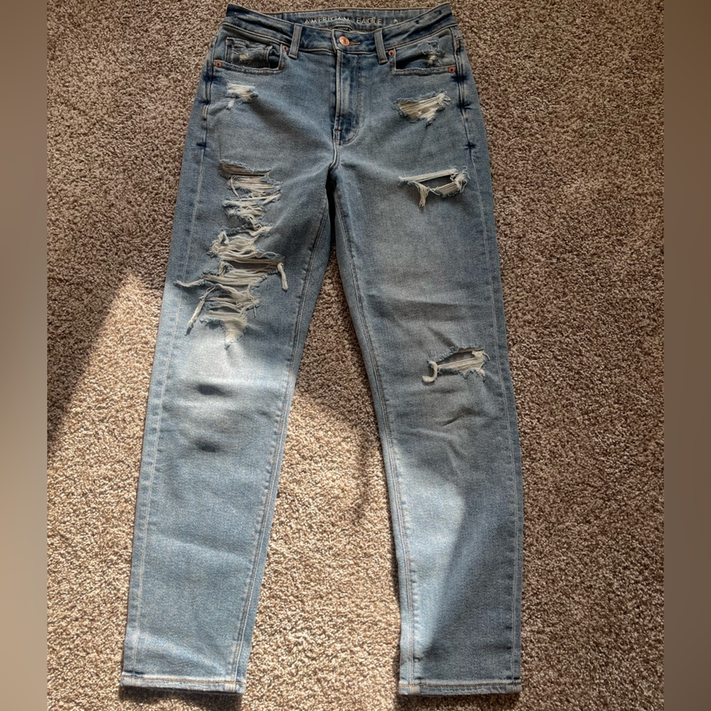 American Eagle Outfitters Distressed Blue Jeans